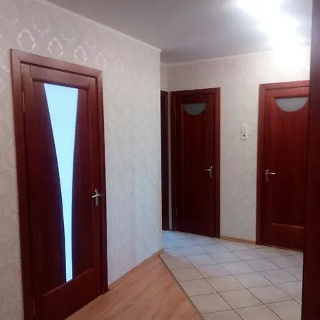 Piacdziasiat Hadou Pieramohi 17 Апартаменти *