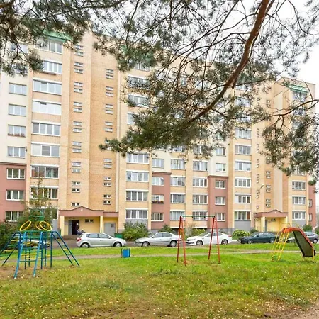 Piacdziasiat Hadou Pieramohi 17 Апартаменти Мінськ